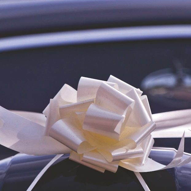 wedding car with ribbon